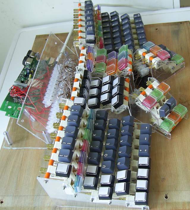Microswitch keyboard construction